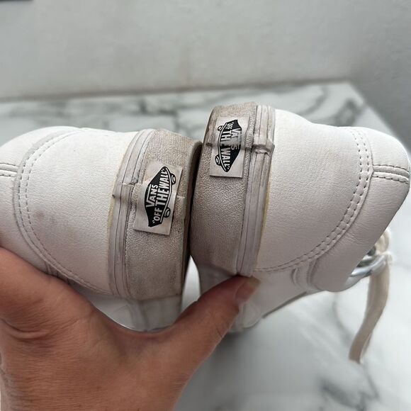 Old Skool Classic Tumble Shoe - Picture 4 of 7